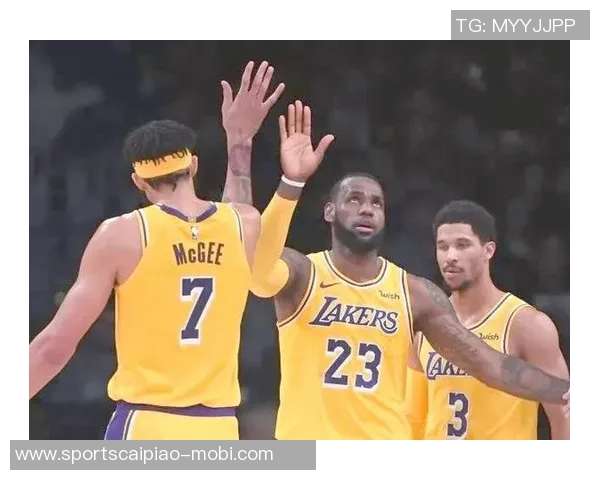 韦德认为湖人需完整赛季观察詹姆斯表现才能下结论